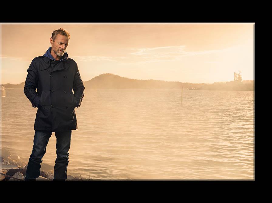 Pressefoto af Jo Nesbø fra forlaget Modtryk. Fotograf: Thron Ullberg